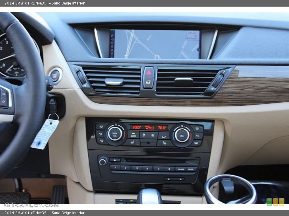Sand Beige Interior Controls for the 2014 BMW X1 xDrive35i #91579562
