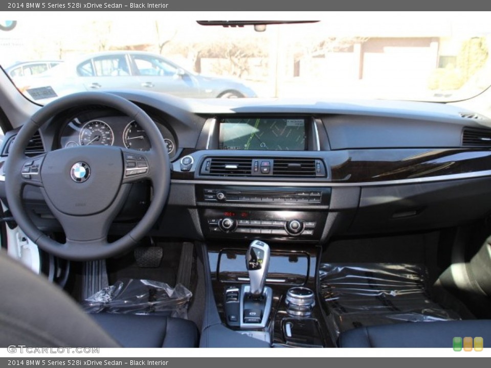 Black Interior Dashboard for the 2014 BMW 5 Series 528i xDrive Sedan #91580666