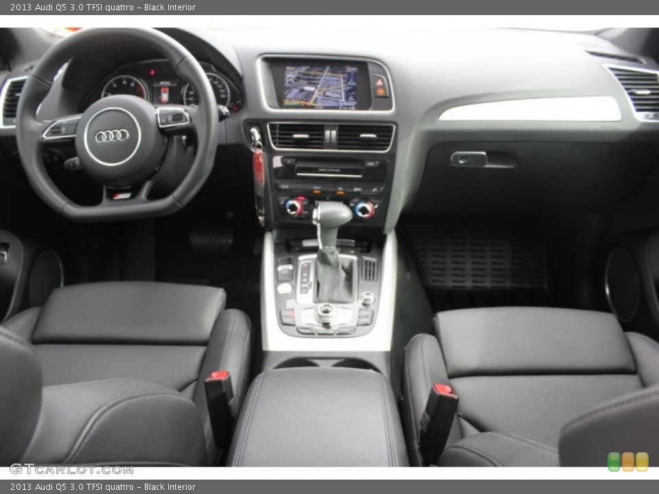 Black Interior Dashboard for the 2013 Audi Q5 3.0 TFSI quattro #91585421