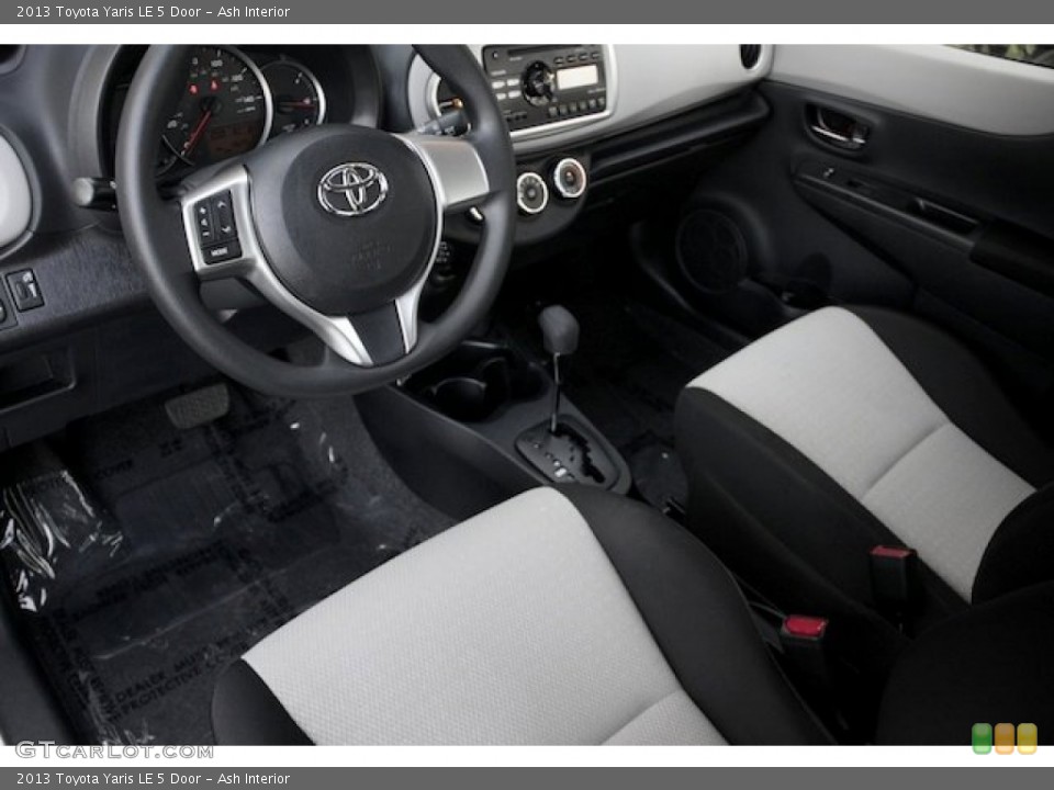 Ash Interior Photo for the 2013 Toyota Yaris LE 5 Door #91607409