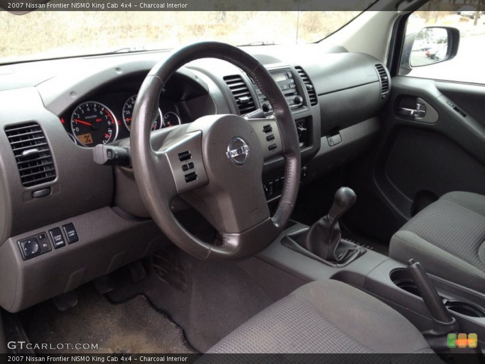 Charcoal 2007 Nissan Frontier Interiors