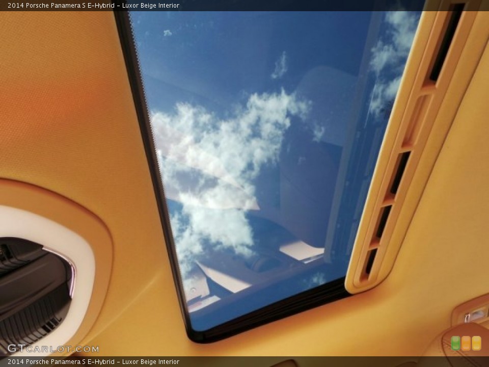 Luxor Beige Interior Sunroof for the 2014 Porsche Panamera S E-Hybrid #91615758