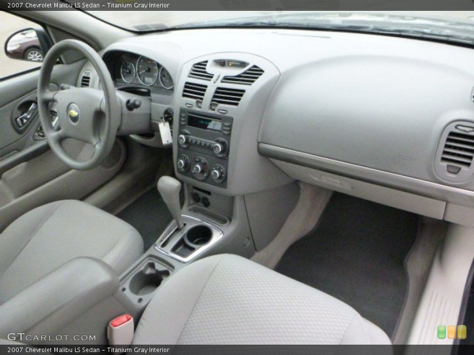 Titanium Gray Interior Photo for the 2007 Chevrolet Malibu LS Sedan #91622302