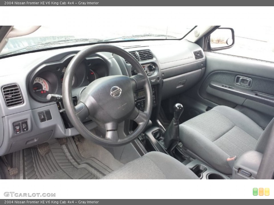 Gray Interior Photo for the 2004 Nissan Frontier XE V6 King Cab 4x4 #91622876