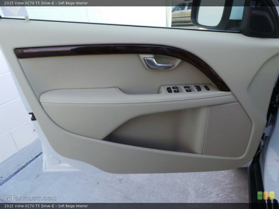 Soft Beige Interior Door Panel for the 2015 Volvo XC70 T5 Drive-E #91626702