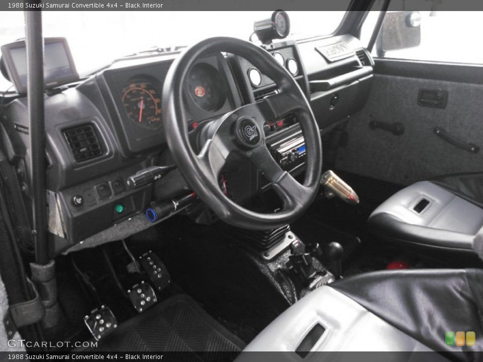 Black 1988 Suzuki Samurai Interiors
