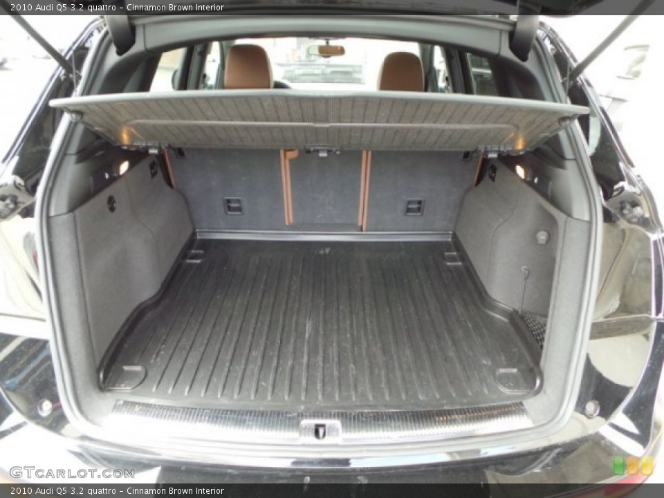 Cinnamon Brown Interior Trunk for the 2010 Audi Q5 3.2 quattro #91651628
