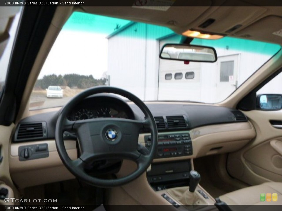 Sand Interior Dashboard for the 2000 BMW 3 Series 323i Sedan #91660322