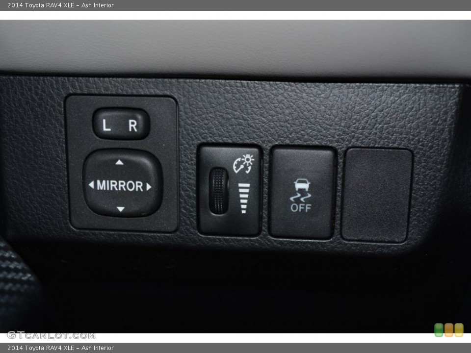 Ash Interior Controls for the 2014 Toyota RAV4 XLE #91667690