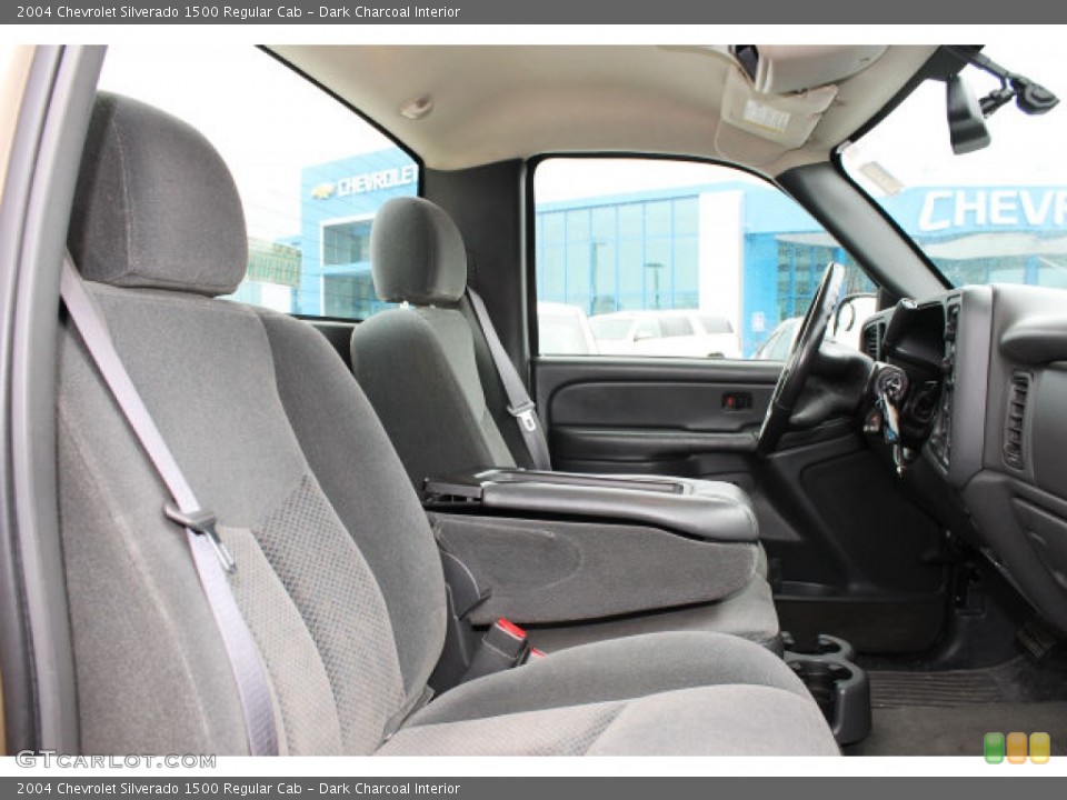 Dark Charcoal Interior Photo for the 2004 Chevrolet Silverado 1500 Regular Cab #91686515