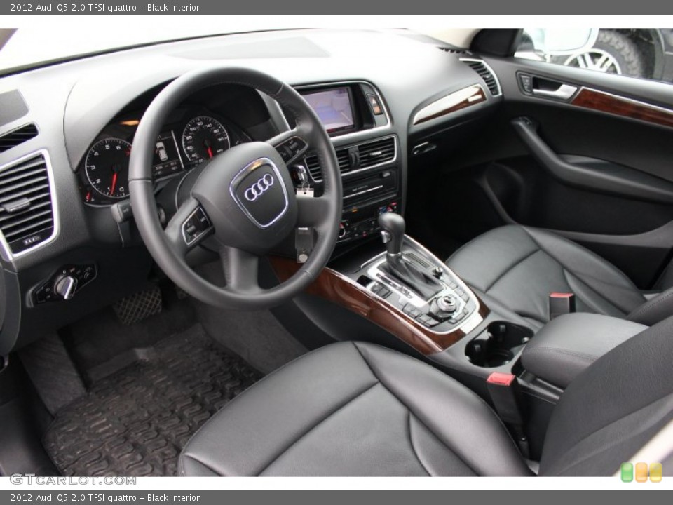 Black Interior Photo for the 2012 Audi Q5 2.0 TFSI quattro #91691474