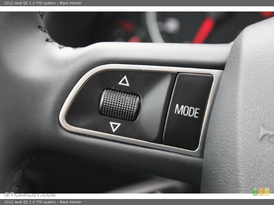 Black Interior Controls for the 2012 Audi Q5 2.0 TFSI quattro #91691651