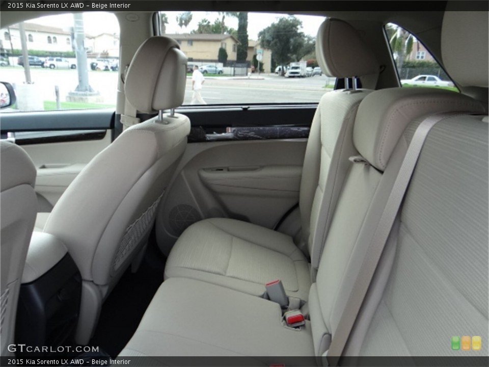 Beige Interior Rear Seat for the 2015 Kia Sorento LX AWD #91697031