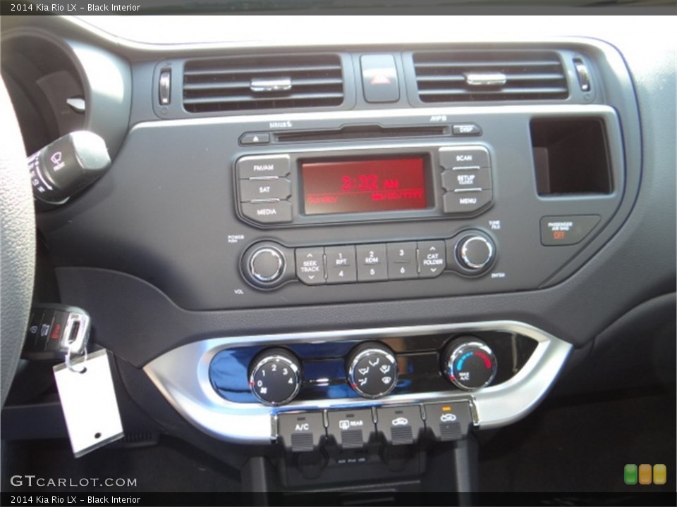 Black Interior Controls for the 2014 Kia Rio LX #91702946