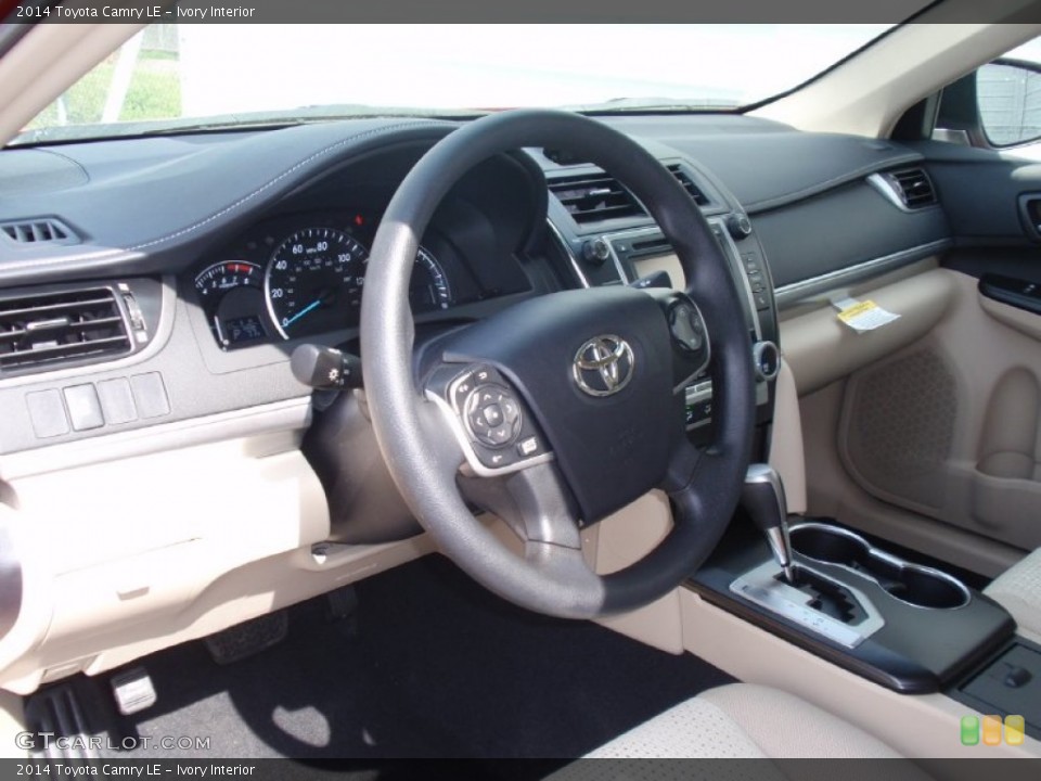 Ivory Interior Photo for the 2014 Toyota Camry LE #91714573