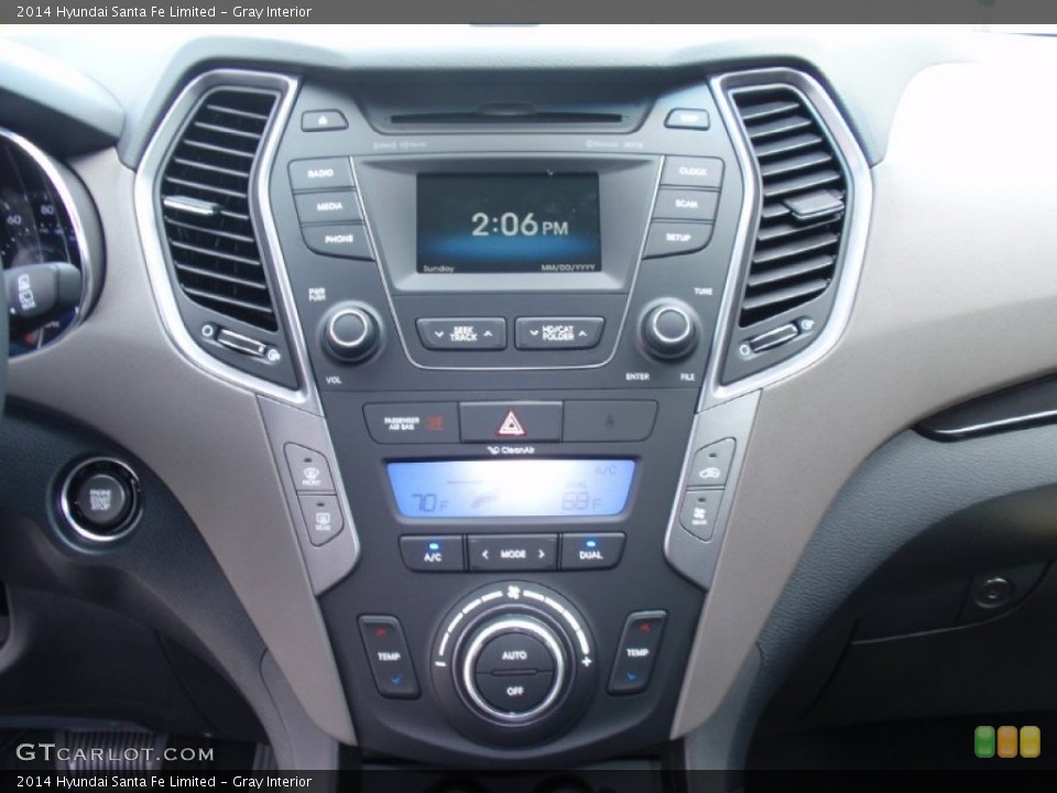 Gray Interior Controls for the 2014 Hyundai Santa Fe Limited #91716202