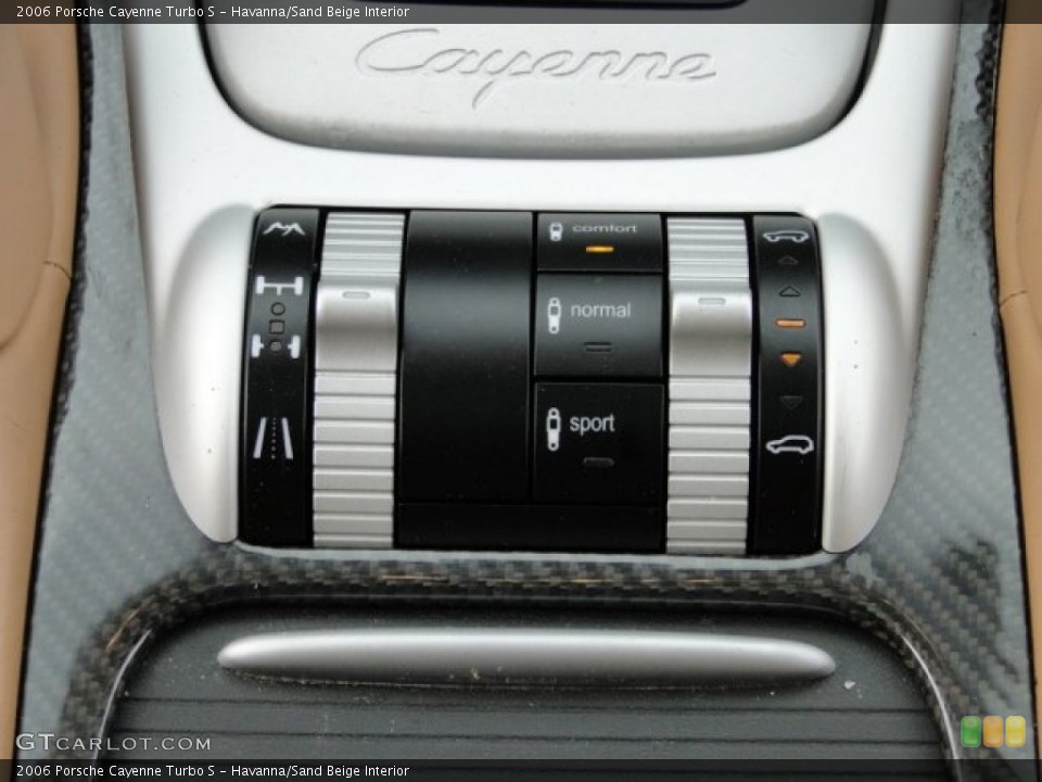 Havanna/Sand Beige Interior Controls for the 2006 Porsche Cayenne Turbo S #91720141