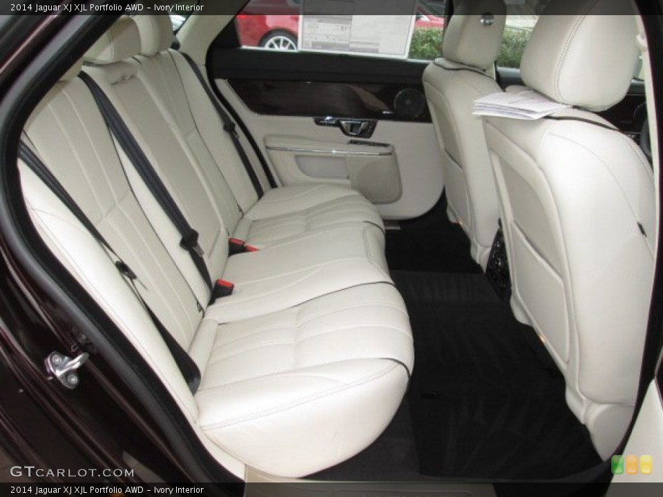 Ivory Interior Rear Seat for the 2014 Jaguar XJ XJL Portfolio AWD #91720210