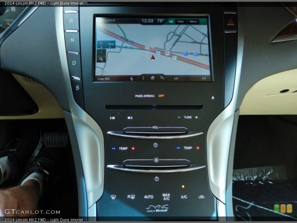 Light Dune Interior Navigation for the 2014 Lincoln MKZ FWD #91765802