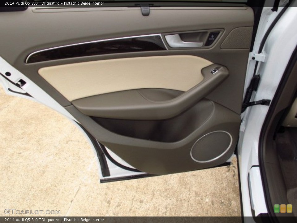 Pistachio Beige Interior Door Panel for the 2014 Audi Q5 3.0 TDI quattro #91795682