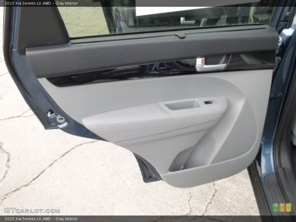 Gray Interior Door Panel for the 2015 Kia Sorento LX AWD #91796645