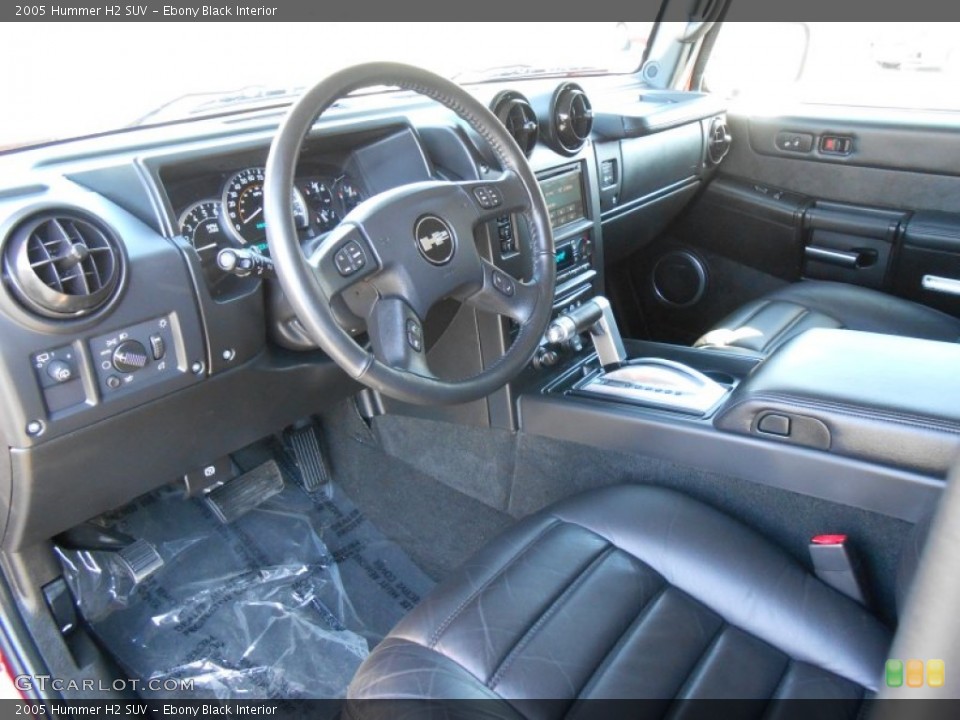 Ebony Black Interior Photo for the 2005 Hummer H2 SUV #91799348