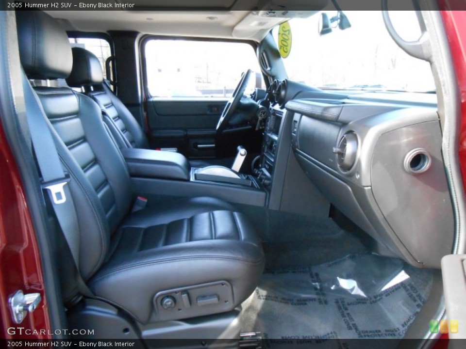 Ebony Black Interior Front Seat for the 2005 Hummer H2 SUV #91799423