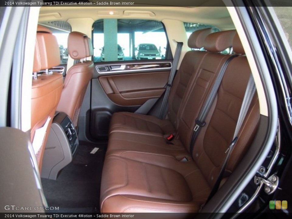 Saddle Brown Interior Rear Seat for the 2014 Volkswagen Touareg TDI Executive 4Motion #91811771