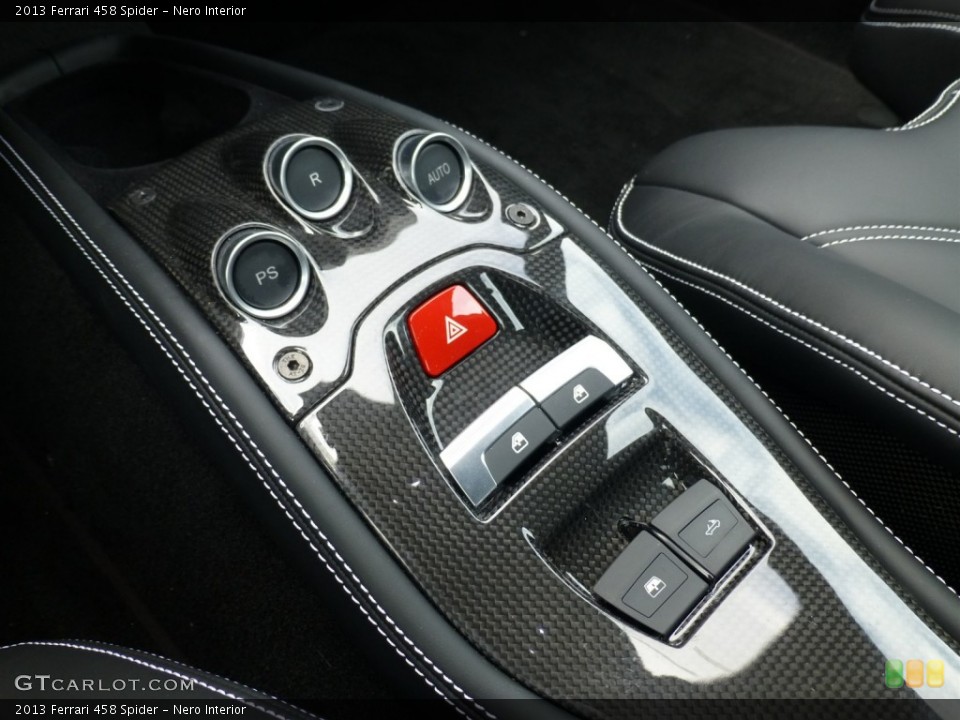 Nero Interior Transmission for the 2013 Ferrari 458 Spider #91832150