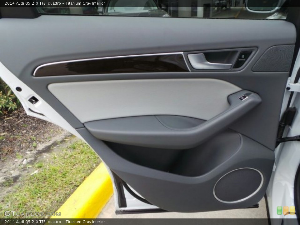 Titanium Gray Interior Door Panel for the 2014 Audi Q5 2.0 TFSI quattro #91858343