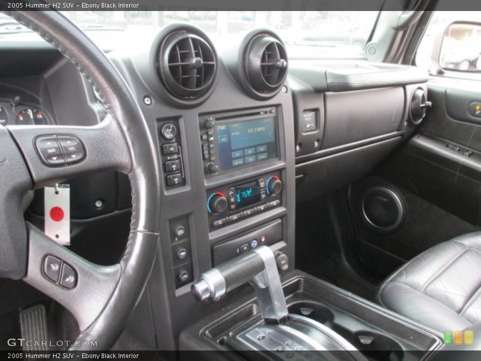 Ebony Black Interior Controls for the 2005 Hummer H2 SUV #91858688