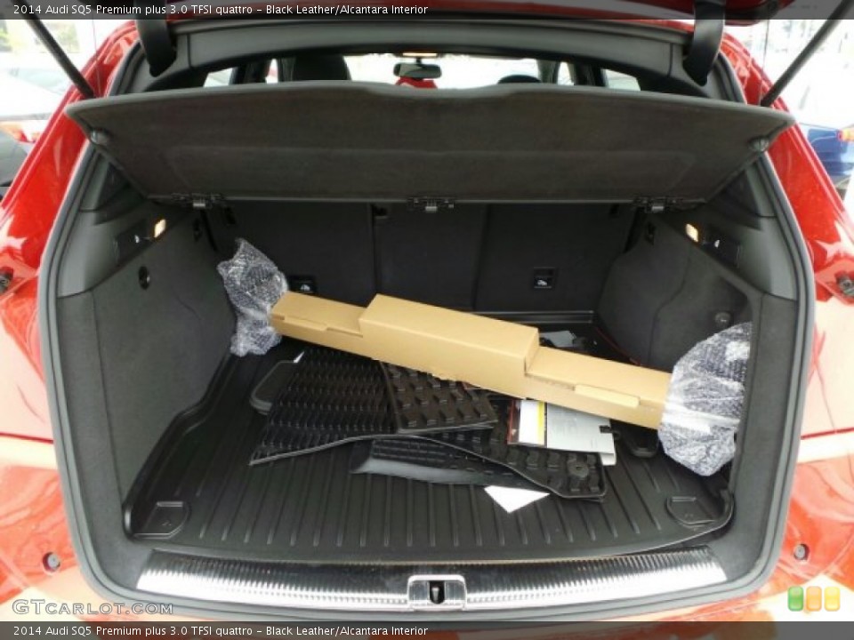 Black Leather/Alcantara Interior Trunk for the 2014 Audi SQ5 Premium plus 3.0 TFSI quattro #91860101
