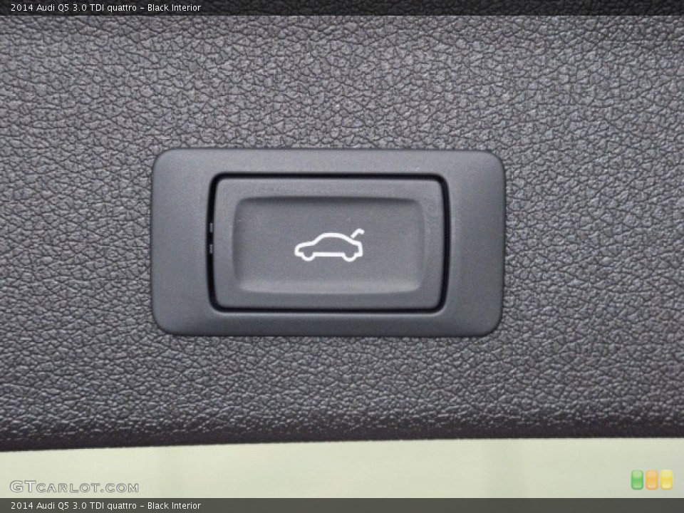 Black Interior Controls for the 2014 Audi Q5 3.0 TDI quattro #91887153