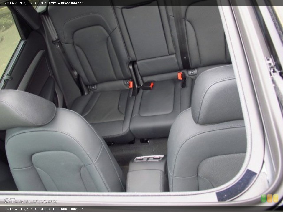 Black Interior Rear Seat for the 2014 Audi Q5 3.0 TDI quattro #91887167