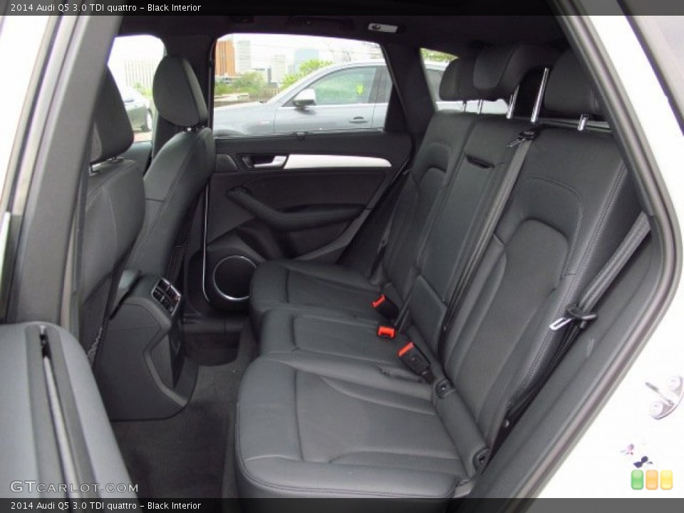 Black Interior Rear Seat for the 2014 Audi Q5 3.0 TDI quattro #91887206