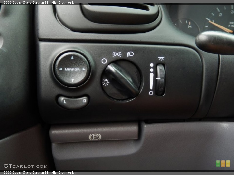 Mist Gray Interior Controls for the 2000 Dodge Grand Caravan SE #91896445
