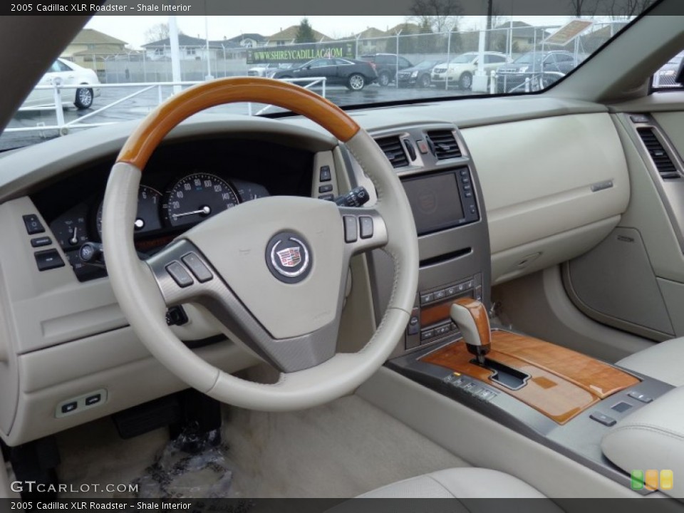 Shale Interior Dashboard for the 2005 Cadillac XLR Roadster #91898398