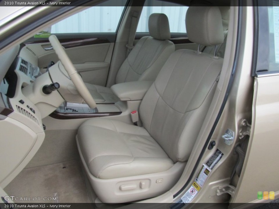 Ivory Interior Photo for the 2010 Toyota Avalon XLS #91927414