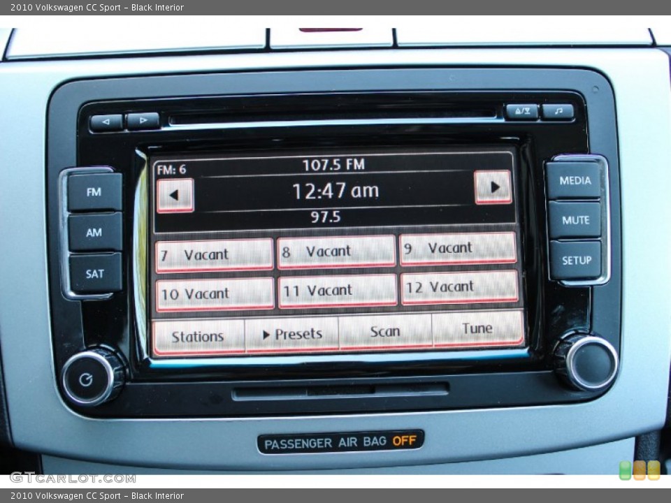 Black Interior Controls for the 2010 Volkswagen CC Sport #91963628