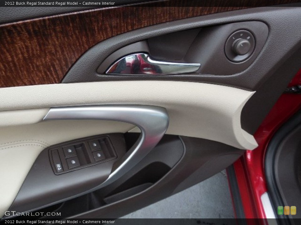 Cashmere Interior Door Panel for the 2012 Buick Regal  #91965341