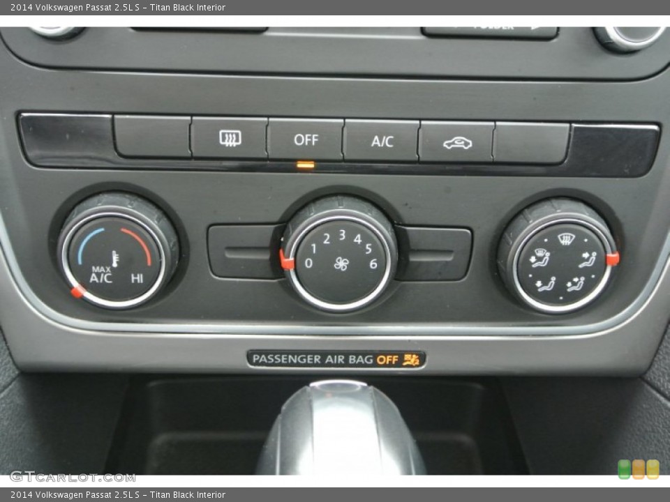 Titan Black Interior Controls for the 2014 Volkswagen Passat 2.5L S #91974131