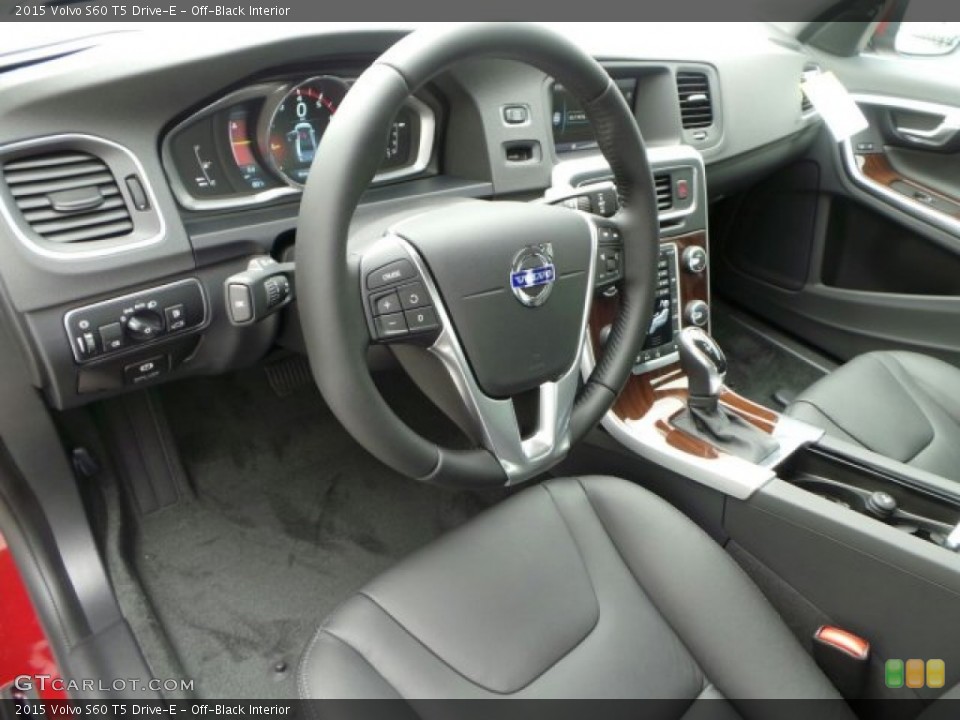 Off-Black Interior Photo for the 2015 Volvo S60 T5 Drive-E #91988283