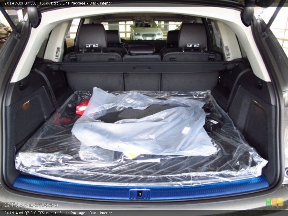 Black Interior Trunk for the 2014 Audi Q7 3.0 TFSI quattro S Line Package #92011769