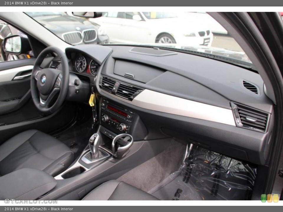 Black Interior Dashboard for the 2014 BMW X1 xDrive28i #92059385