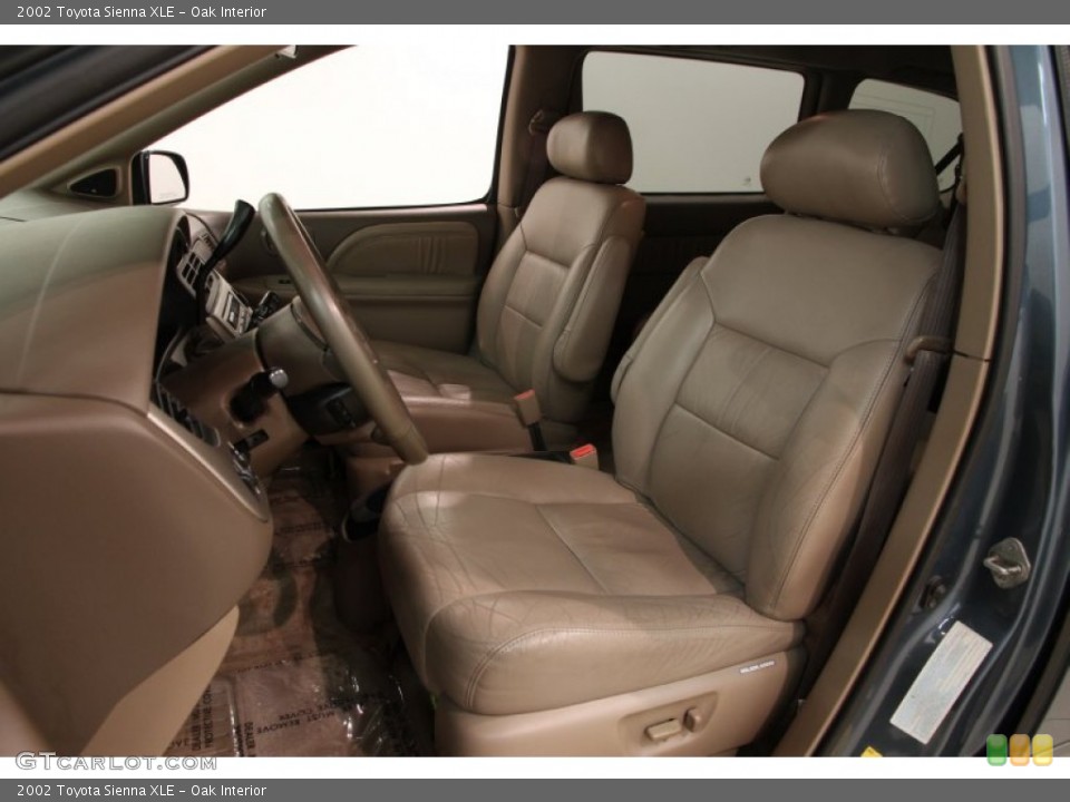 Oak Interior Photo for the 2002 Toyota Sienna XLE #92115965