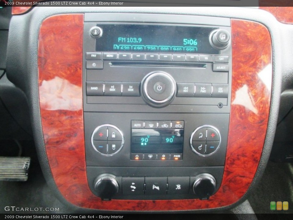 Ebony Interior Controls for the 2009 Chevrolet Silverado 1500 LTZ Crew Cab 4x4 #92126219