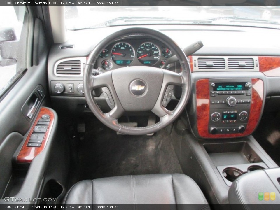 Ebony Interior Dashboard for the 2009 Chevrolet Silverado 1500 LTZ Crew Cab 4x4 #92126504
