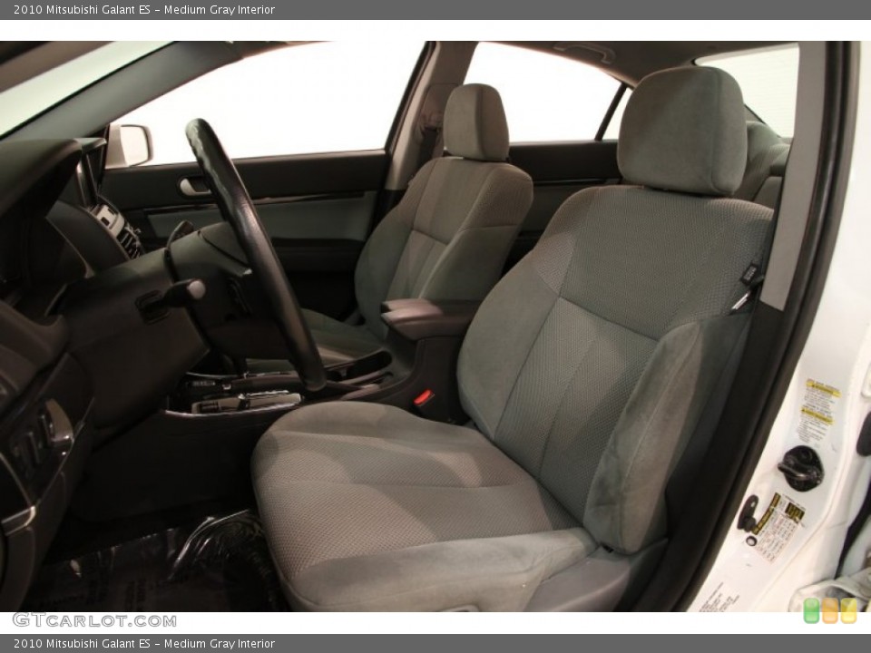 Medium Gray Interior Photo for the 2010 Mitsubishi Galant ES #92131178