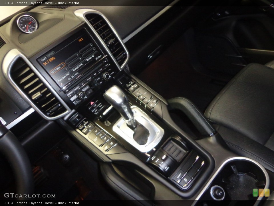 Black Interior Controls for the 2014 Porsche Cayenne Diesel #92153749