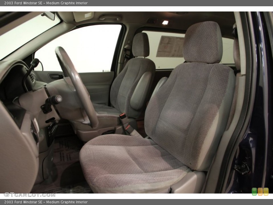 Medium Graphite Interior Photo for the 2003 Ford Windstar SE #92161933